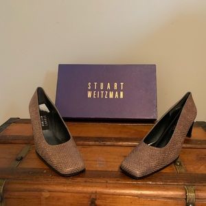 Stuart Weitzman new in box snakeskin natural color